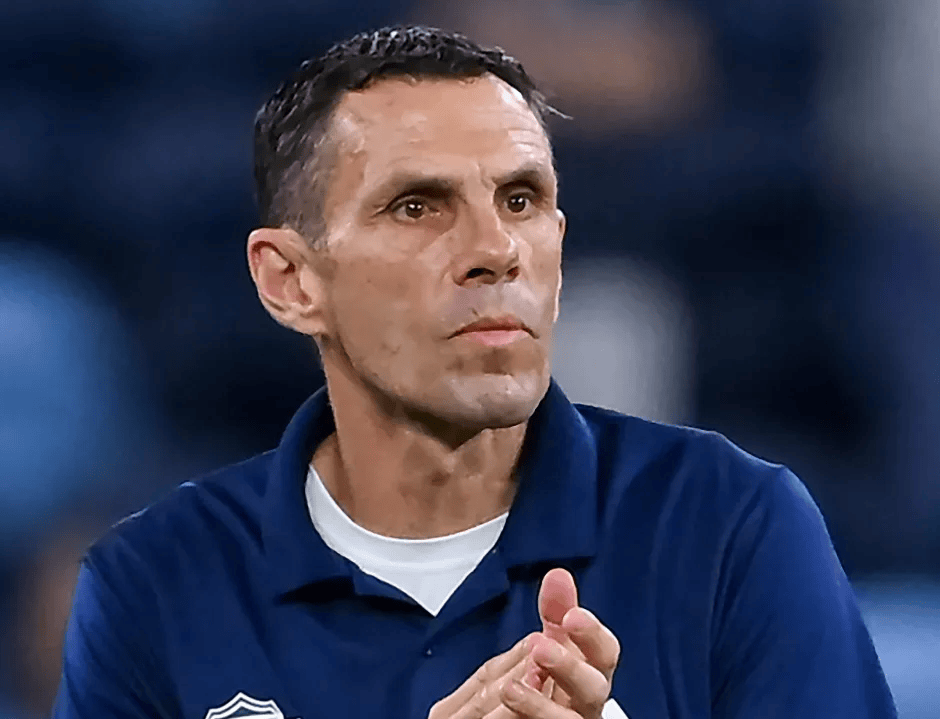 div, 在热刺八场, 年期间担任 div, 在热刺八场, 年期间担任