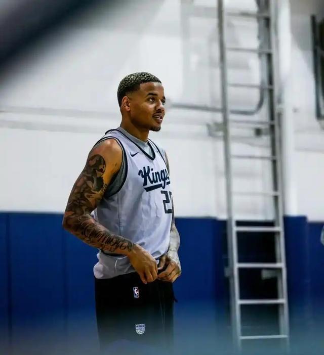 src, 切寻找工作 src, 切寻找工作