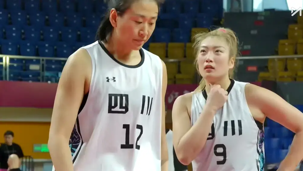 人家是巩晓 人家是巩晓